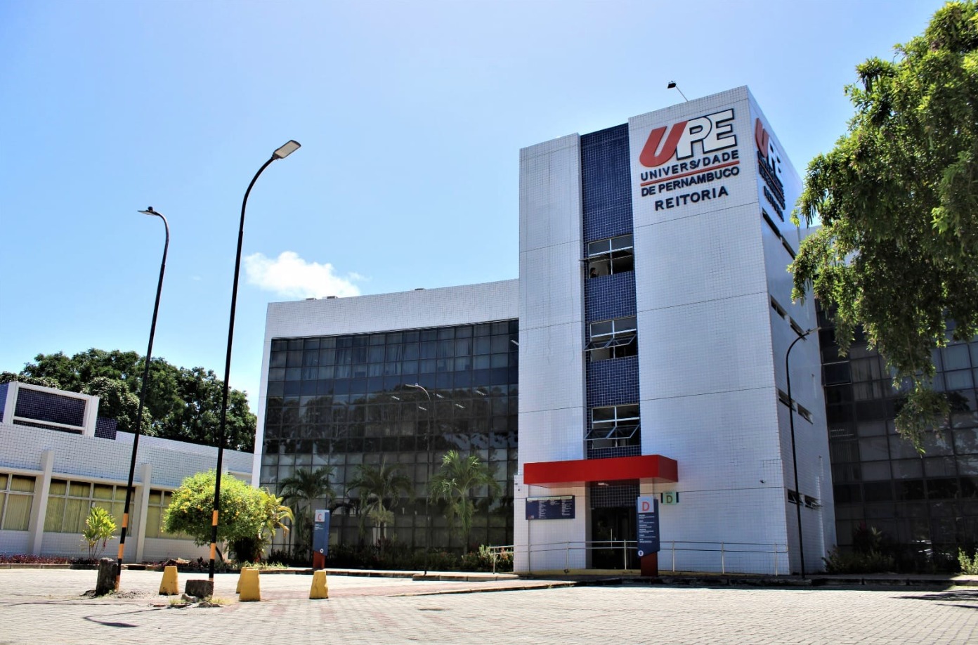 Governo do Estado abandona seus futuros médicos, diz diretório acadêmico